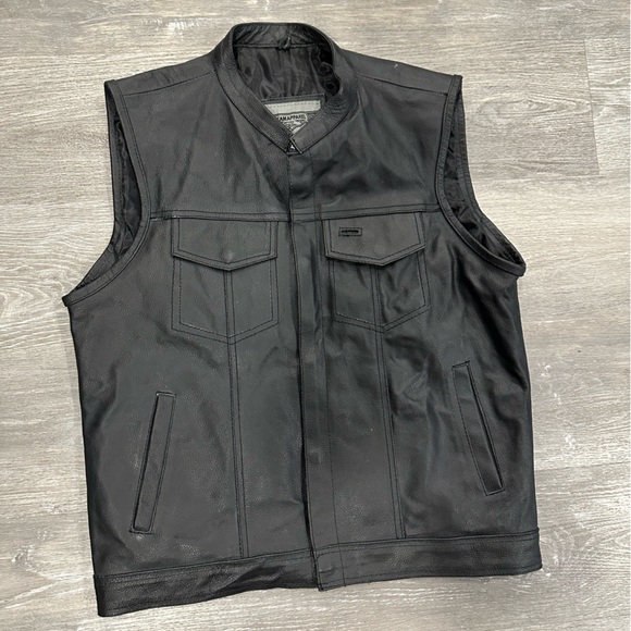Men’s Dream Apparel Black Collared Leather Motorcycle Vest,  Size 44. - Picture 5 of 10